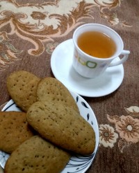 کلوچه شوشتری با حلوا