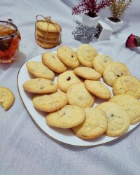 شیرینی کشمشی خودم پز ورق بزنید