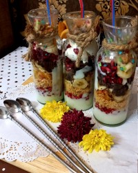 دسرمن برای دلبندام ورق بزن ومخملی کن قلبمو بادستای زیبات ایام به کامتون عشقاااا