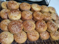 کیک یزدی باطعم هل وگلاب?