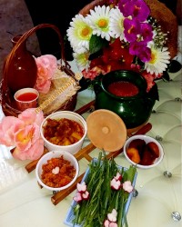 خاطره بازی با دیزی با ترشی هلو انجیری و لیته