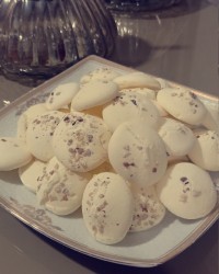 شیرینی پیچ انگشتی