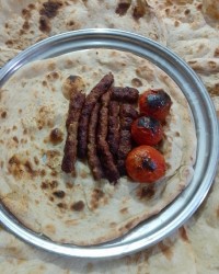 بوقت بی حوصلگی کوبیده و نون تنوری