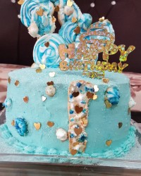 تزیئن کیک تولد گل پسرام