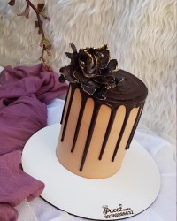 کیک شکلاتی گل ویفرپیپر