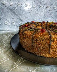 کیک هویج و گردو کافی شاپی