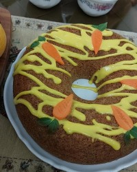 کیک هویج کرمدار