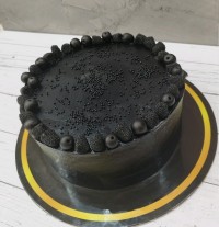 کیک خامه مشکی