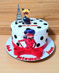 کیک دخترکفشدوزکی