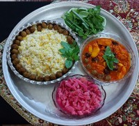 خورشت به الو با گوشت قلقلی