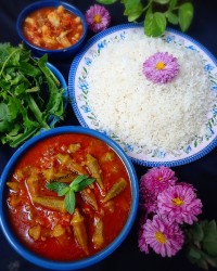خورش بامیه با گوشت چرخ کرده