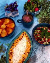 ناهار خوش عطر وطعم ما قیمه جاان