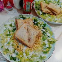 اسنک مرغ و قارچ مخصوص