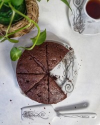 کیک سحر آمیز