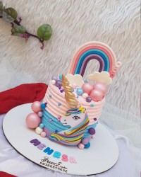 کیک تولد تک شاخ