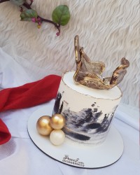 کیک خامه ای کاسه آبنباتی