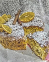 کیک کرمدار میوه ای