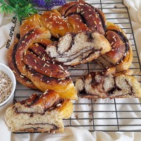 نان شکلاتی بافته یا پیچی