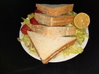 ساندویچ با سالاد تخم مرغ