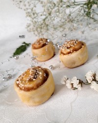 رول خرمایی