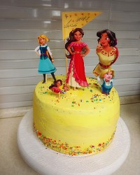 کیک شیفون نارگیلی مناسب خامه کشی