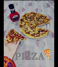 پیتزاگوشت و قارچ