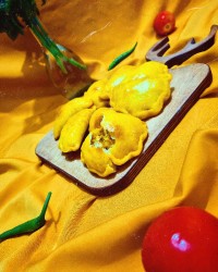 پیراشکی مرغ و سیب زمینی