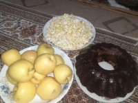کیک با سس کاکائویی ساده