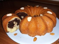 کیک ماست دورنگ ممنون محببتتون