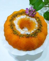 کیک گلاب و زعفران.