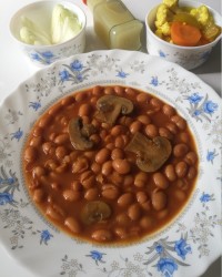 خوراک لوبیا چیتی با قارچ
