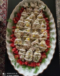 جامبو رنگی با سالاد شوید