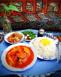 خورش قیمه با مرغ محلی