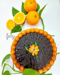 کیک پرتقالی با سس شکلاتی