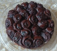 رول دارچینی فول شکلاتی