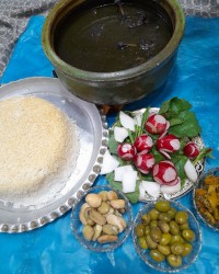 نهار خوشمزه فسنجون گیلانی باگوشت اردک