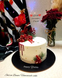 کیک اسفنجی یلدایی