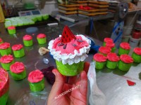 کاپ کیک یلدایی سفارش مدرسه ۲۶۰عدد