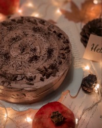 کیک بی بی شکلاتی