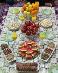 یلدای ساده ورق بزن عزیزم