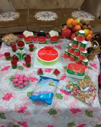 شب یلدا ورق بزنید