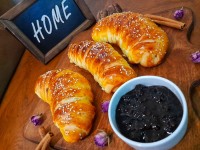 نان رول پشمکی