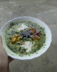 آش رشته تو هوای بارونی