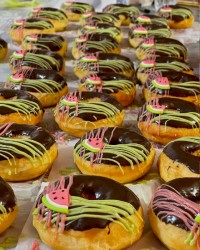 دونات یلدایی