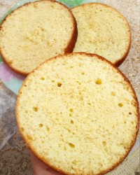 کیک اسفنجی پنج تخم مرغی