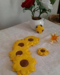 شیرینی گل نرگس