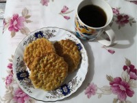 کلوچه خرمایی دزفولی با دمنوش دستور از پاپیون