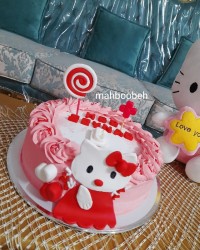 کیک تولد با تم کیتی (دخترم تولدت مبارک)