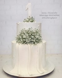 کیک طبقاتی کیک خامه ای