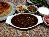 خورشت فسنجون باگوشت قلقلی